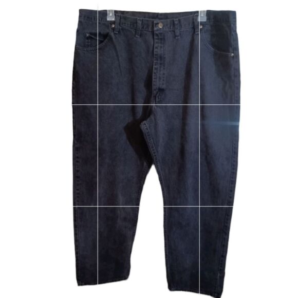Wrangler Big Men's Relaxed Fit Jeans 46/32 - Picture 1 of 4